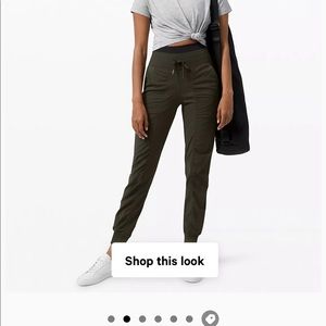 Lululemon dance to studio jogger